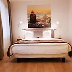 Rumours Hotel