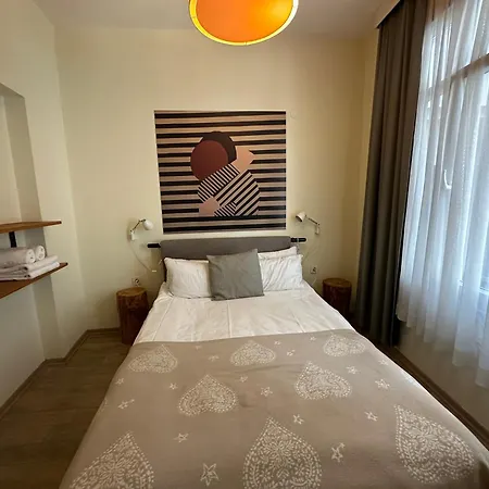 فندق بيومورز إن 2*