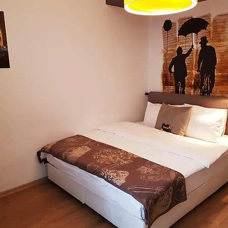 Rumours 2* İstanbul