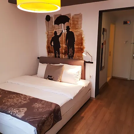 Hotel Rumours 2*